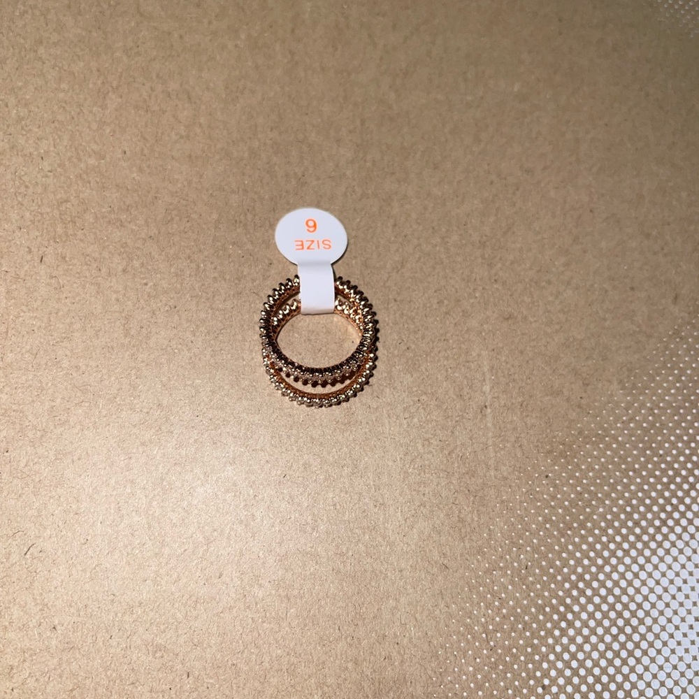 Bomb party. April 2025. Rose gold